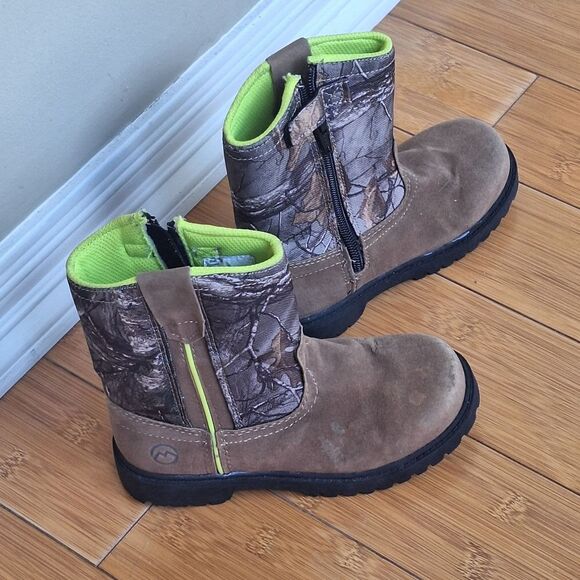 Magellan Outdoors Boots Kids Camo Boone Realtree Edge Side Zip size 13D Unisex - Picture 2 of 16